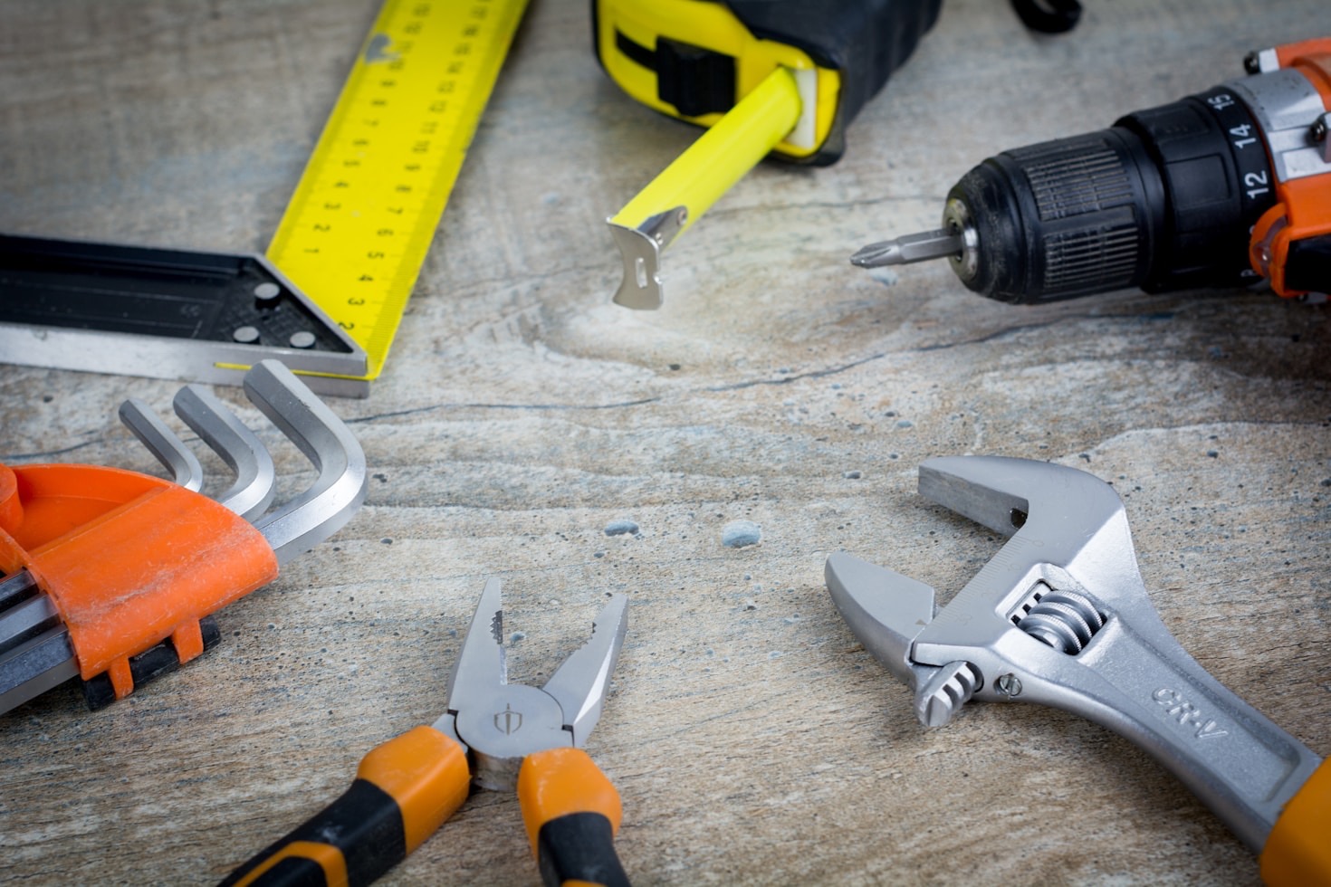 A Guide to Choosing the Right Handyman